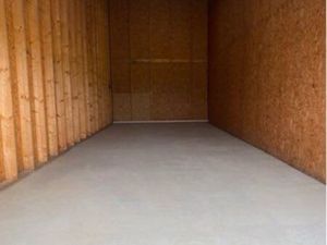 Local stockage 30m2