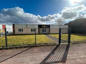 Local commercial mixte stockage et bureaux