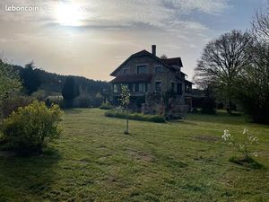 Maison gros potentiels beaux volumes lumineuses