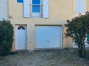 Maison de village de 40 m² habitables + garage et place de parking