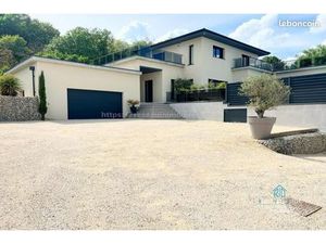 Maison 5 pièces 150 m²