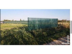 Terain 4800 M2 avec eau