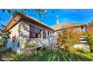 Maison individuelle à vendre 150 m² Aurillac