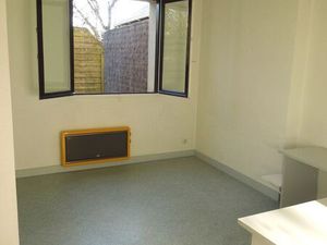 Local à usage professionnel : Cabinet  Bureau  atelier