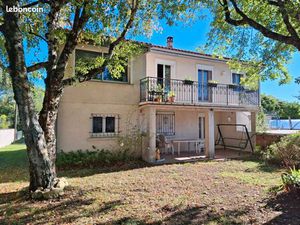 Belle maison atypique très lumineuse