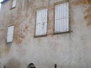 Maison bourgeoise années 1700  120 m2 + grange  sur Lagarde Marc Latour