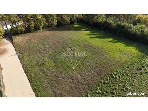 Terrain 1600 m² Tabanac