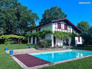 Maison T5 144m² avec piscine