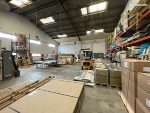 Local d'activité 630 m²