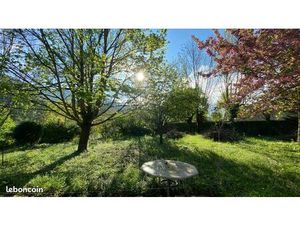 Terrain constructible Peyrus 527 m2 (26120)