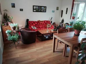 Appartement F2 avec garage et jardin