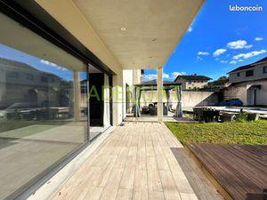 Villa 5 pièces 121 m²