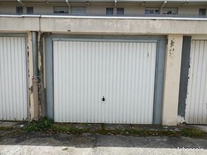 Parking/box 15 m² Fontaine