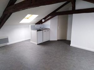 Location appartement 1 pièce 28 m² à La Roche-sur-Yon (85000)