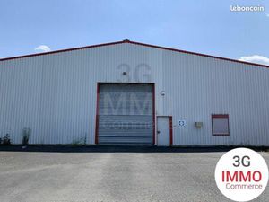 Local industriel 860 m²