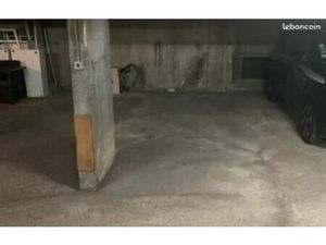 Places parking sécurisé