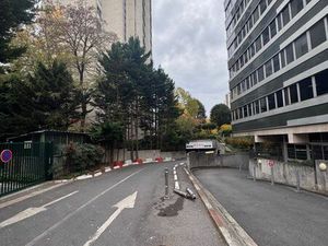 Place de Parking à Pantin