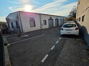 Carrosserie mécanique plusieurs locaux