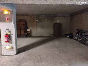 Garage / Place de Parking : à louer en toute sécurité