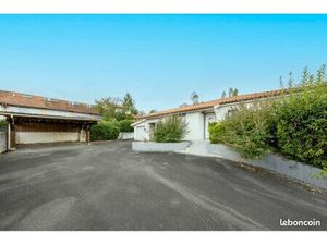Maison Lormont Village avec piscine et garage