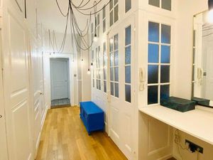 Bureaux de caractère – Hyper centre Colmar – 5 pièces / 4 espaces de travail