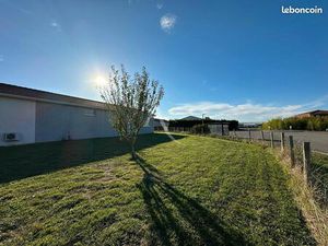 Local 202 m² BUZET SUR TARN