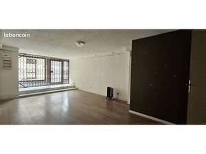 Local commercial 44 m²