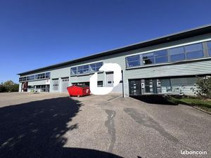 Local d'activité 284 m²