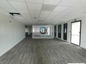 Bureaux 765 m²