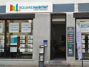 A louer : local commercial square habitat