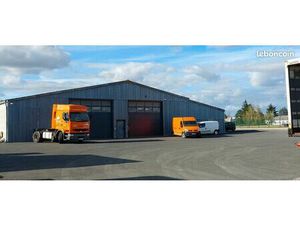 Local d'activités 1200m²