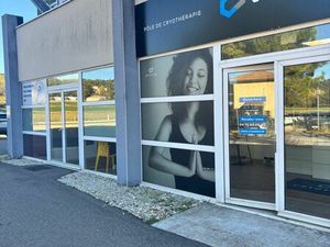 Local professionnel à Louer