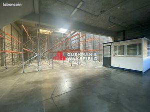 Local d'activité 476 m²