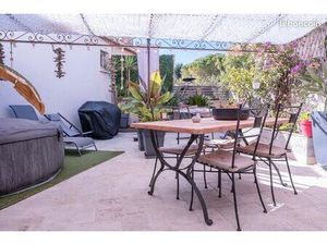 Loft/atelier/surface 5 pièces 160 m²