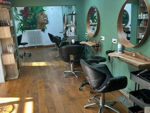 Local de coiffure tout équipé