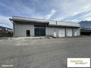 Local commercial 150 m²