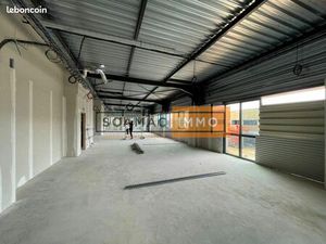 Local d'activité 399 m²