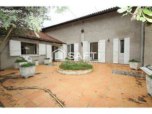 Maison 7 pièces 202 m²