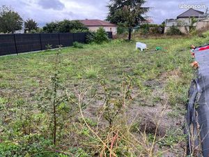 Terrain plat viabilisé 821m2 Cournon (Gardes)