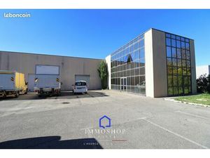 Local 814 m² Pertuis