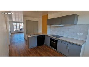 Bel appartement lumineux au 1er étage d'une maison