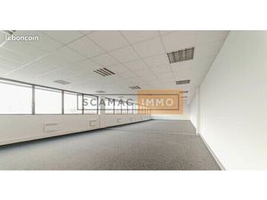 Bureau 291 m²