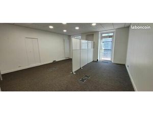 Local bureaux 52 m²