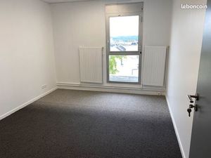 Location bureau 12m²