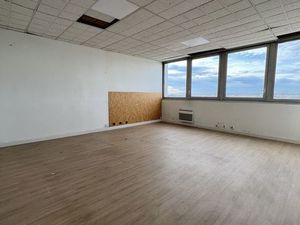 Bureaux 26 m² Le Thillay