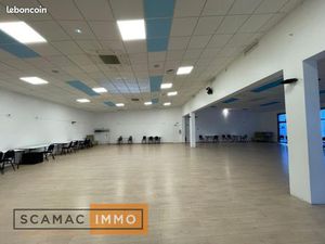 Local d'activité 1 100 m²