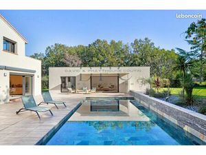 GRANDE VILLA T7/8 DE 295m² AVEC GARAGE PISCINE DÉPENDANCE SUR TERRAIN DE 11 800M²