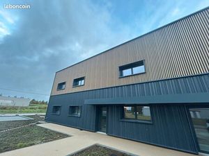 Bureaux 250 m² BRIEC
