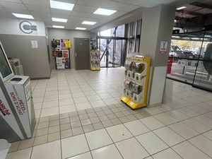 Location hall magasin