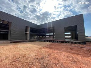 Local d'activité 350 m²